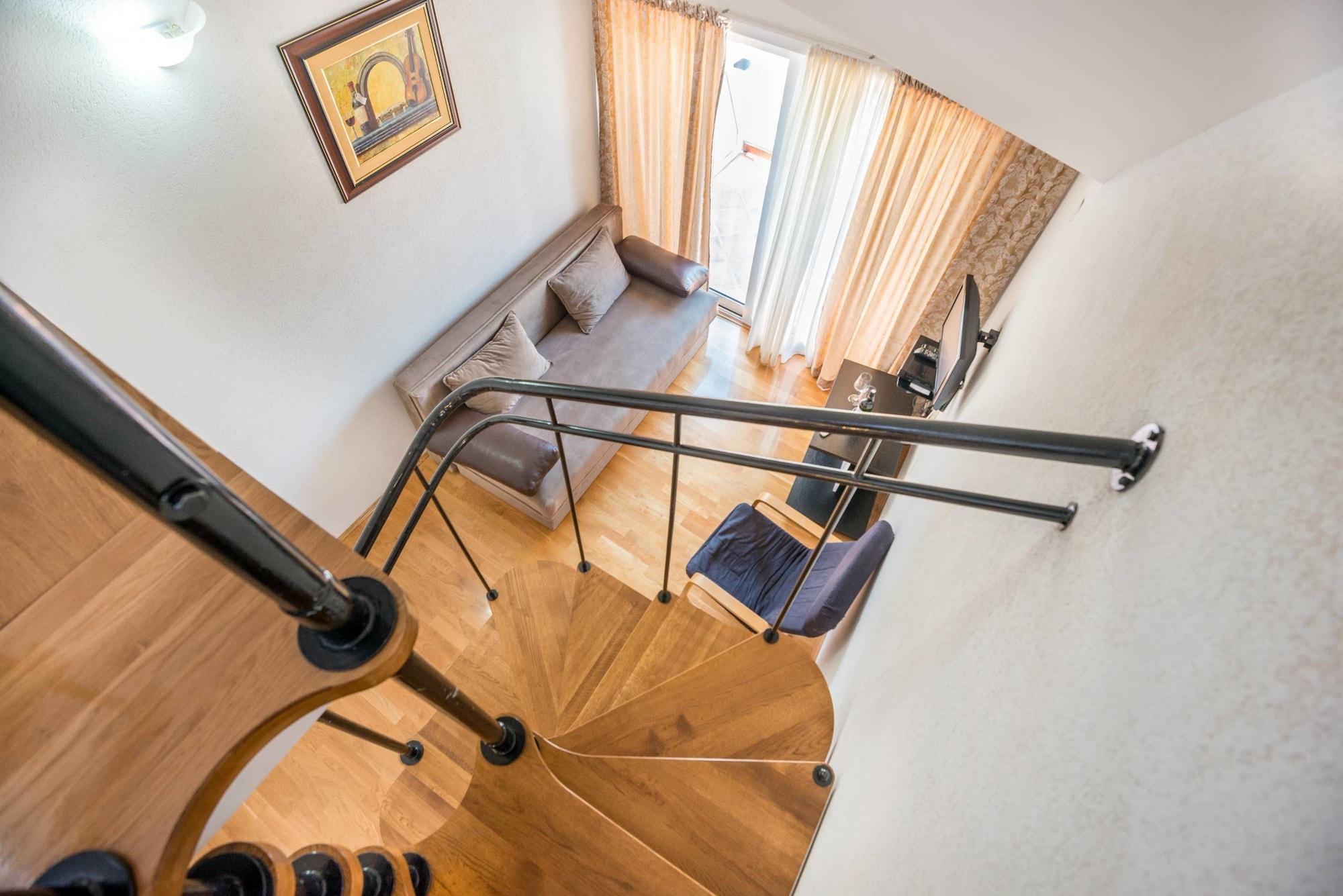 Apartments Ivardic Котор Екстериор снимка