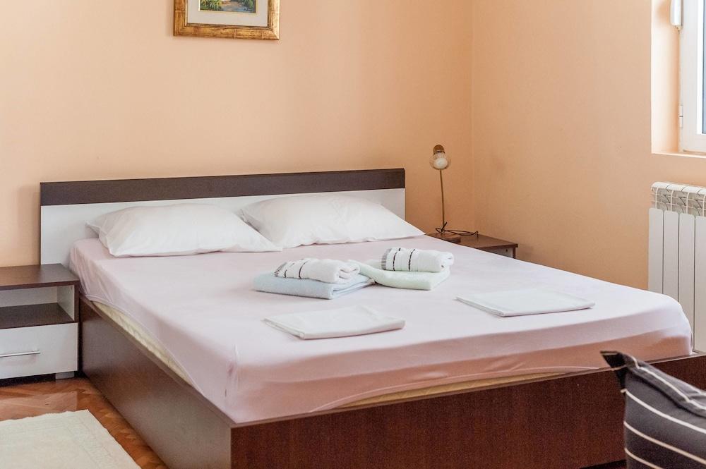 Apartments Ivardic Котор Екстериор снимка